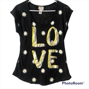 Belle du Jour love daisy shirt small